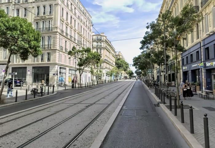 Murs commerciaux · 143 m² · Achat des murs — photo 1