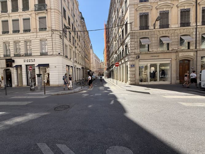 Local commercial · 54 m² · Cession de bail — photo 1