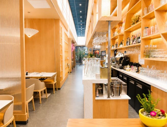 Local commercial · 445 m² · Location — photo 1