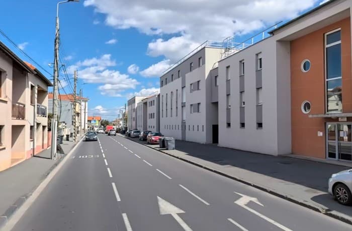 Local commercial · 97 m² · Fonds de commerce — photo 1