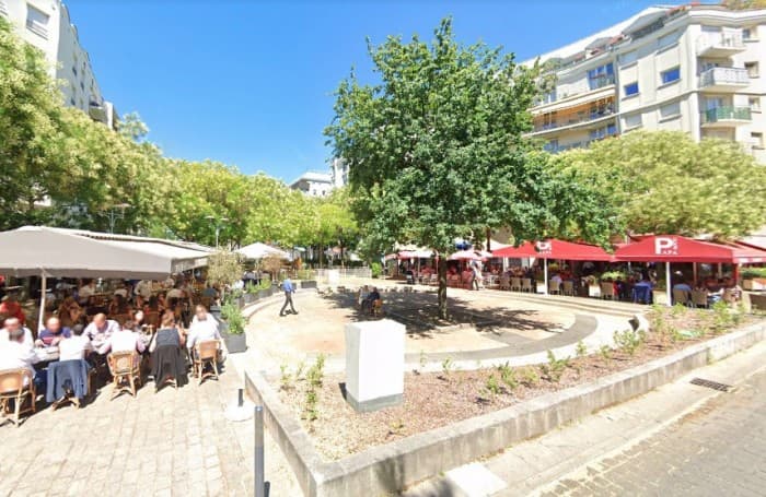 Local commercial · 102 m² · Fonds de commerce — photo 1