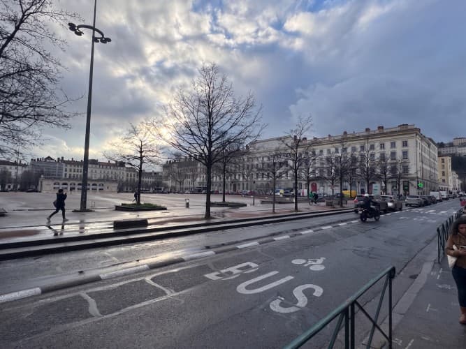Local commercial · 110 m² · Fonds de commerce — photo 1