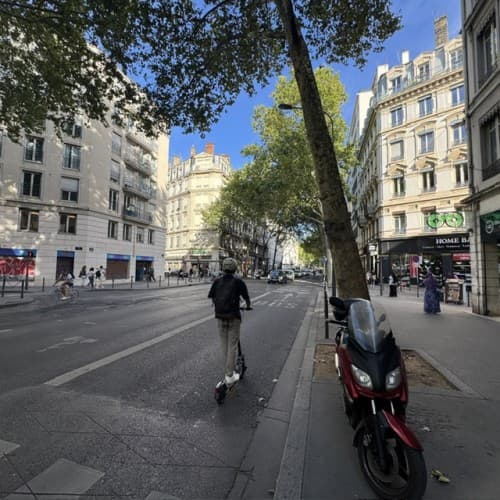 Local commercial · 40 m² · Cession de bail — photo 1