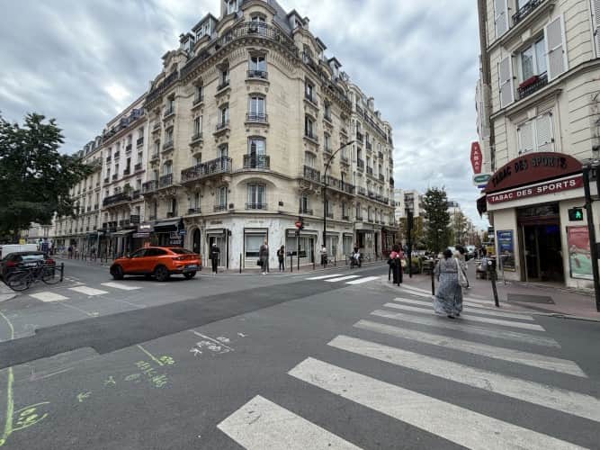 Local commercial · 80 m² · Cession de bail — photo 1