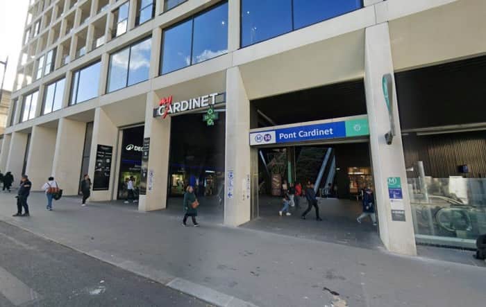 Local commercial · 145 m² · Location — photo 1