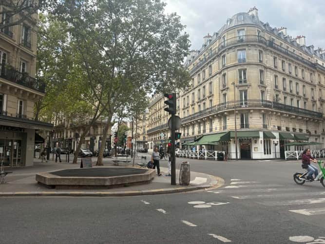 Local commercial · 56 m² · Cession de bail — photo 1
