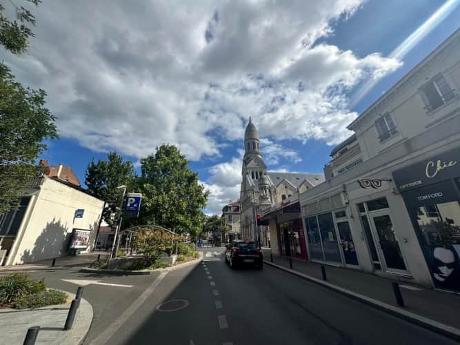 Local commercial · 120 m² · Cession de bail — photo 1