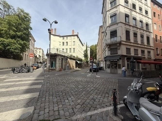 Local commercial · 67 m² · Cession de bail — photo 1