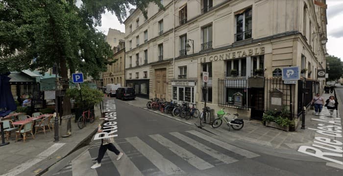 Local commercial · 56 m² · Location — photo 1