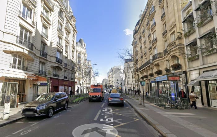 Local commercial · 50 m² · Location — photo 1