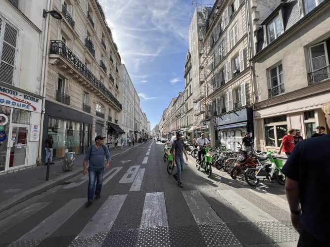 Local commercial · 140 m² · Fonds de commerce — photo 1