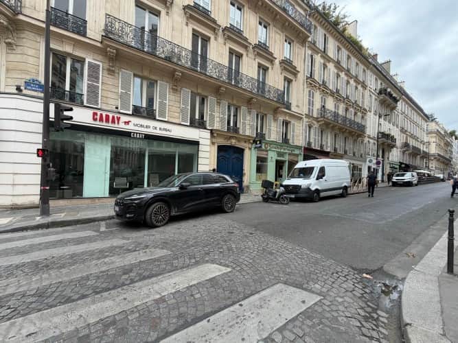 Local commercial · 58 m² · Cession de bail — photo 1