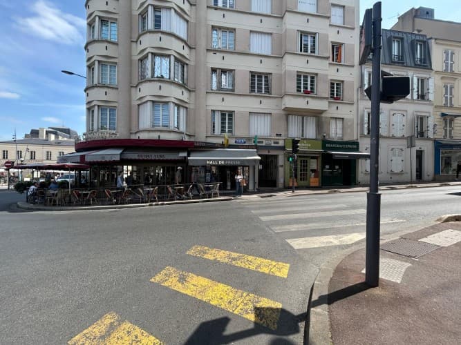 Local commercial · 30 m² · Location — photo 1