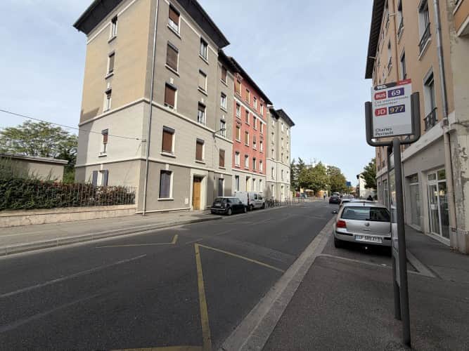Local commercial · 52 m² · Cession de bail — photo 1