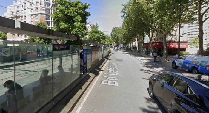 Murs commerciaux · 77 m² · Achat des murs — photo 1