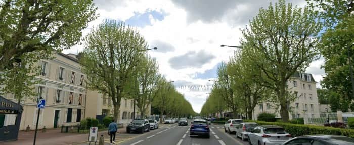 Local commercial · 56 m² · Location — photo 1