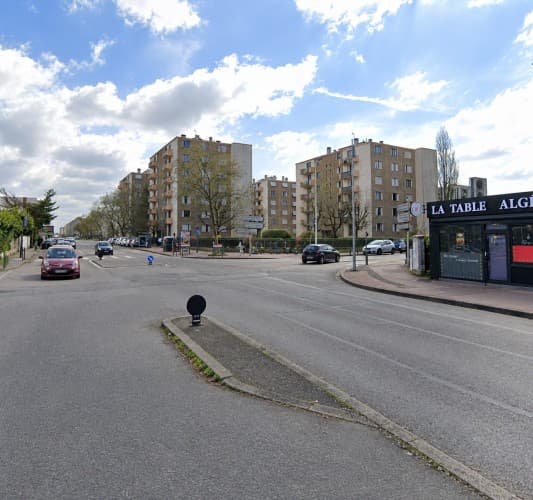 Local commercial · 50 m² · Location — photo 1