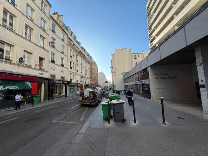 Local commercial · 99 m² · Fonds de commerce — photo 1