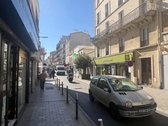 Local commercial · 69 m² · Cession de bail — photo 1