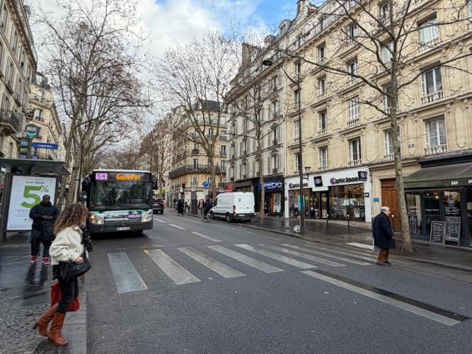 Local commercial · 130 m² · Location — photo 1