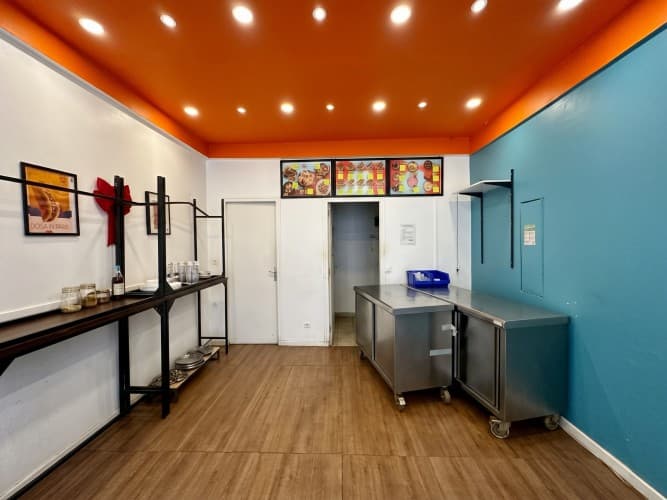 Local commercial · 26 m² · Location — photo 1