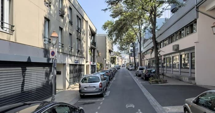 Local commercial · 110 m² · Location — photo 1