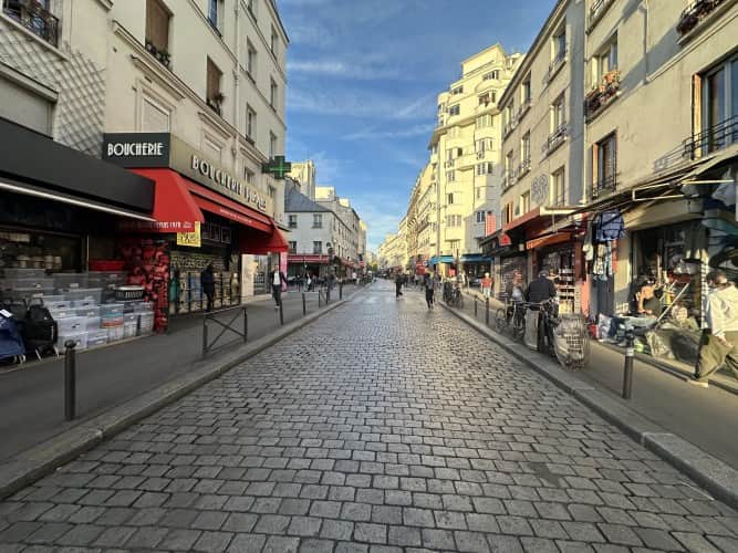 Local commercial · 235 m² · Cession de bail — photo 1
