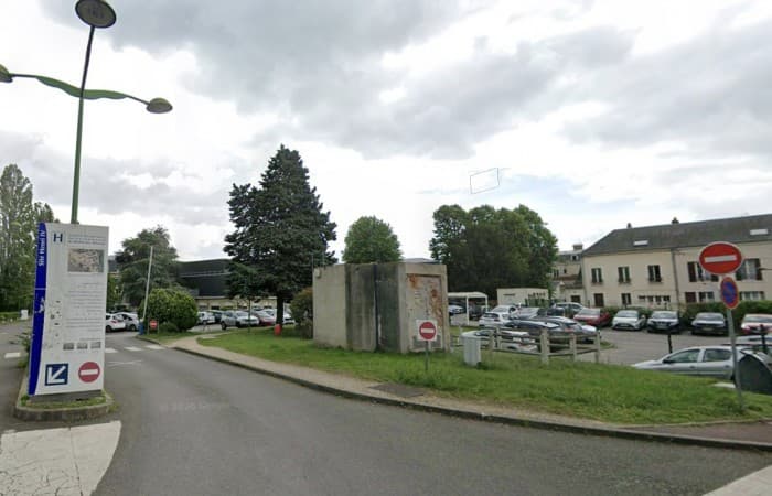 Local commercial · 70 m² · Location — photo 1