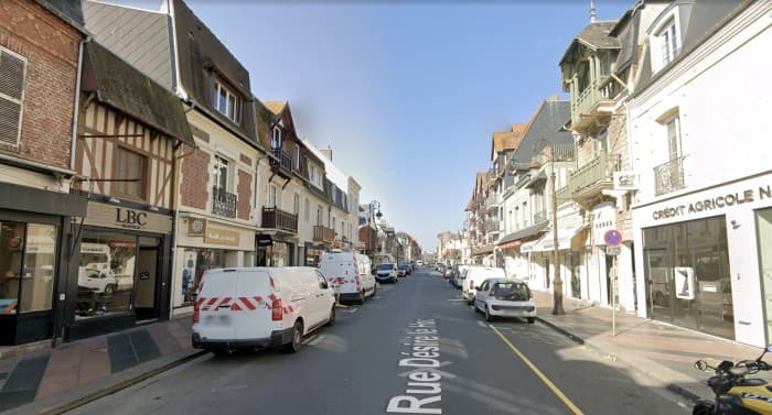 Local commercial · 127 m² · Cession de bail — photo 1