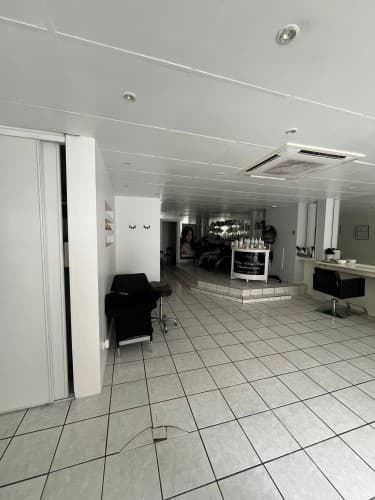 Local commercial · 72 m² · Location — photo 1
