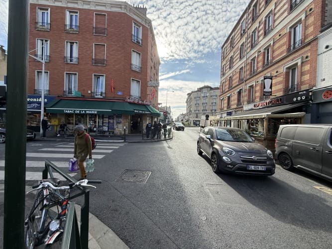 Local commercial · 300 m² · Cession de bail — photo 1