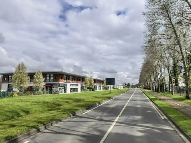 Local commercial · 105 m² · Location — photo 1