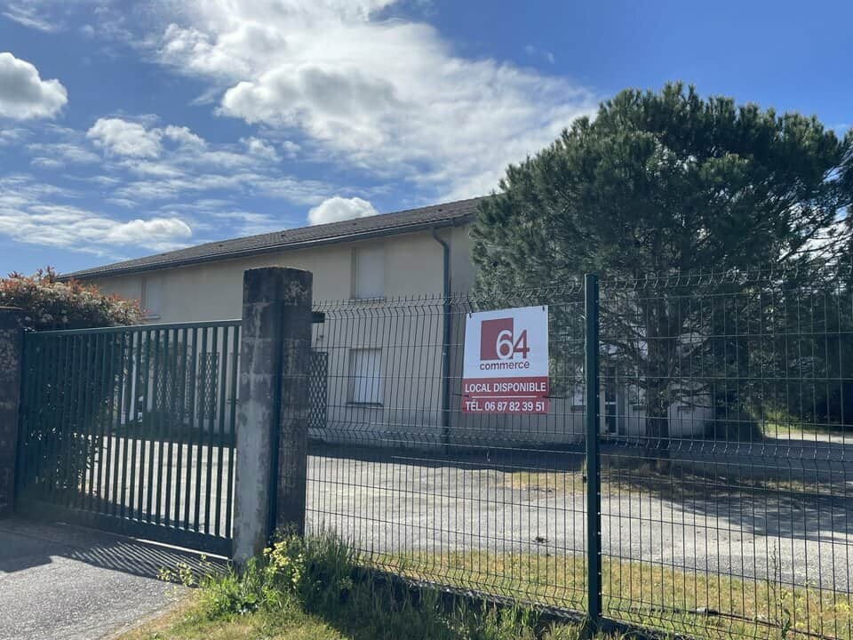 Murs commerciaux · 590 m² · Achat des murs — photo 1
