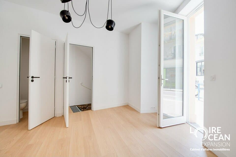 Local commercial · 27 m² · Achat des murs — photo 1