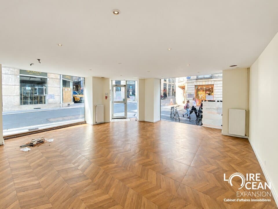 Local commercial · 95 m² · Location — photo 1