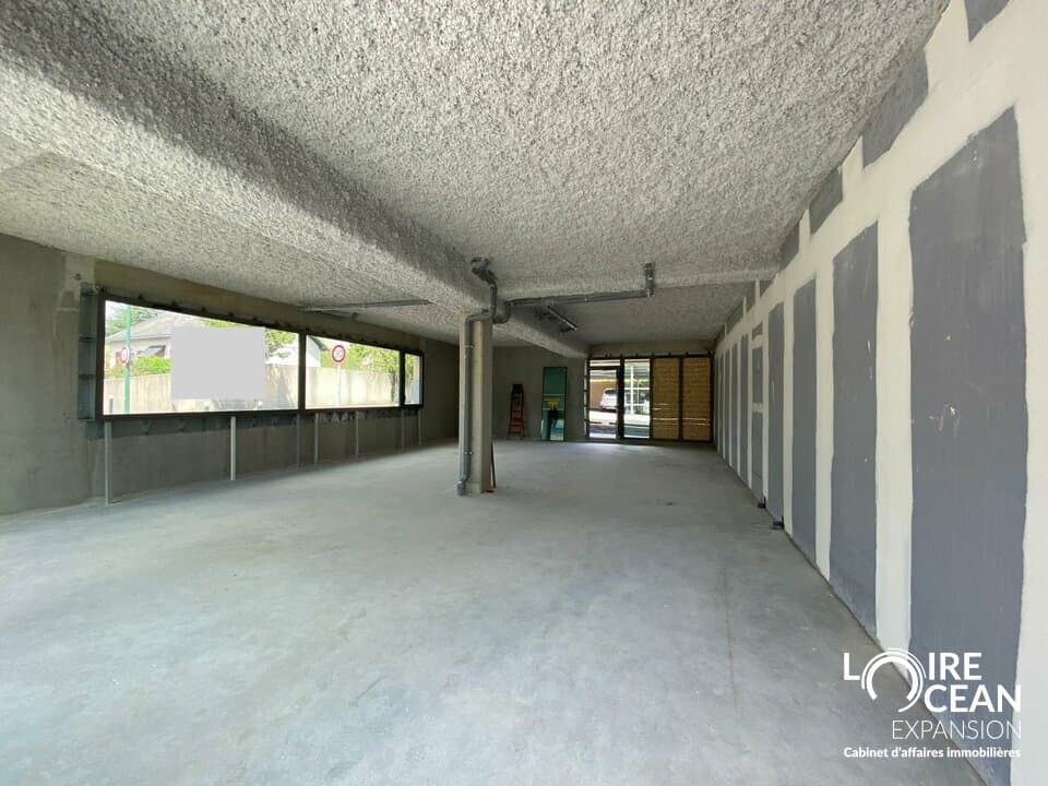 Local commercial · 114 m² · Achat des murs — photo 1