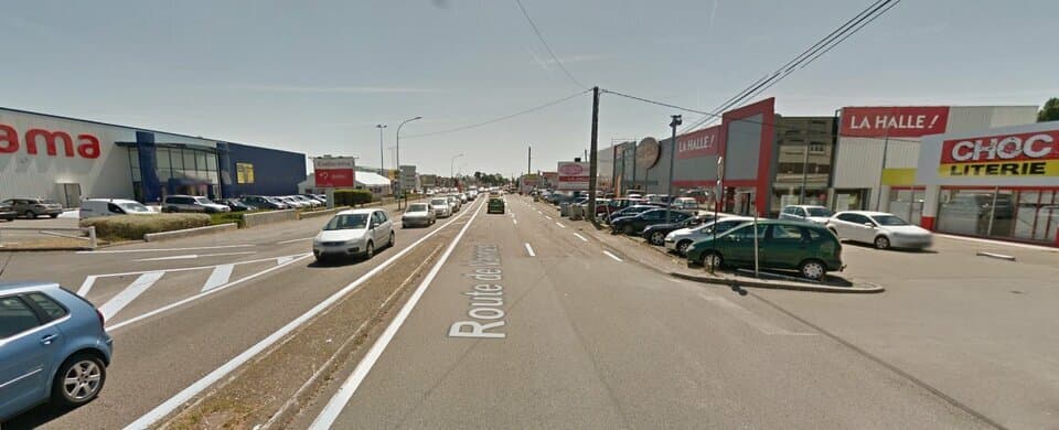 Local commercial · 1500 m² · Location — photo 1
