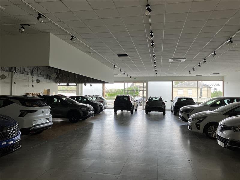 Local commercial · 1200 m² · Location — photo 1