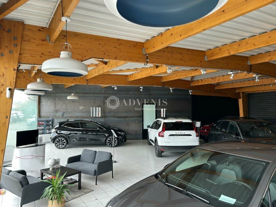 Local commercial · 280 m² · Location — photo 1