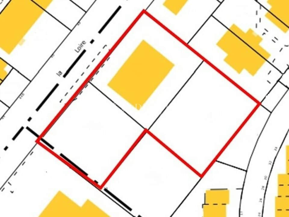 Local commercial · 587 m² · Achat des murs — photo 1