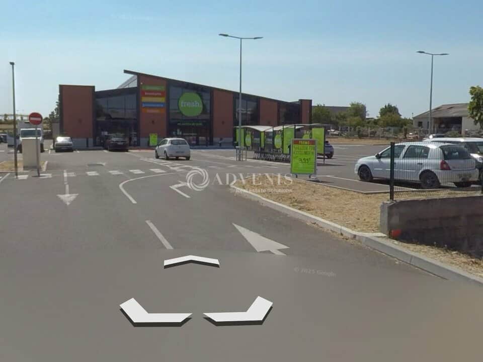 Local commercial · 1252 m² · Location — photo 1