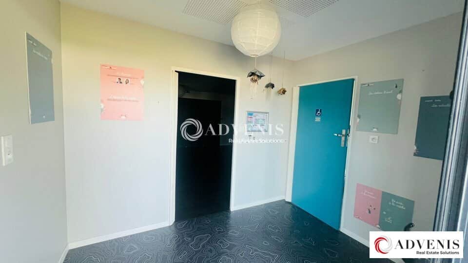 Local commercial · 128 m² · Achat des murs — photo 1