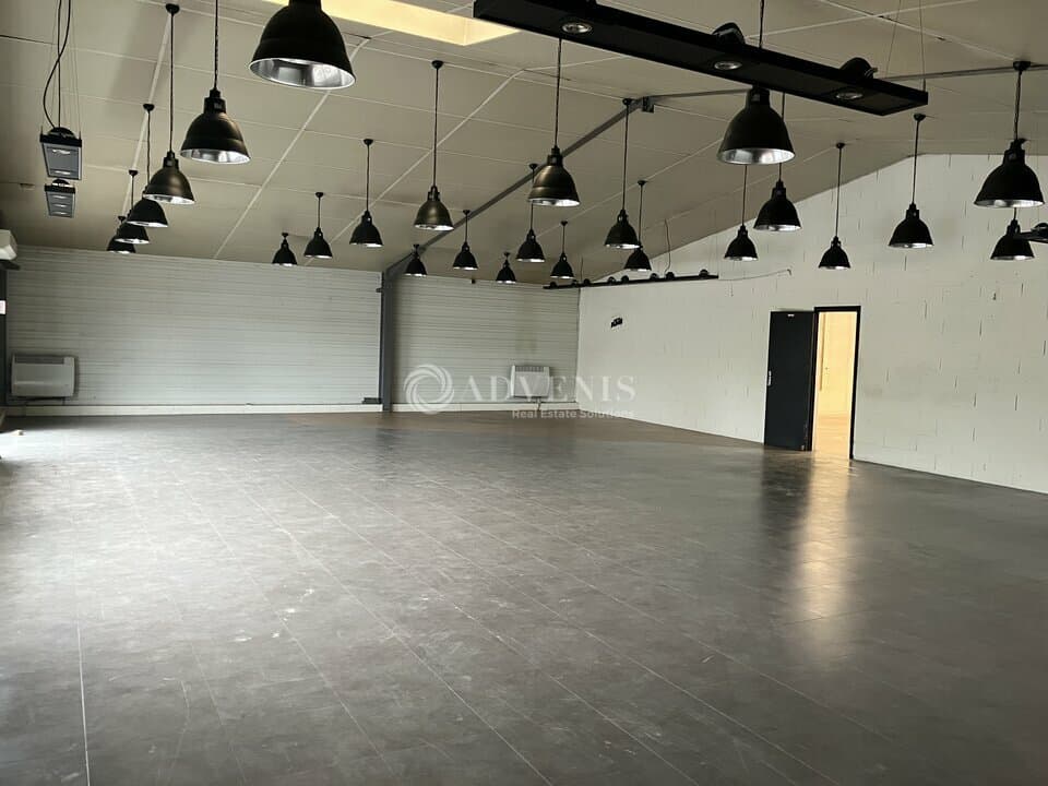 Local commercial · 750 m² · Location — photo 1