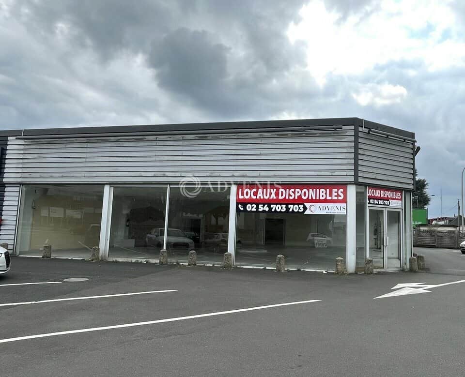 Local commercial · 313 m² · Location — photo 1