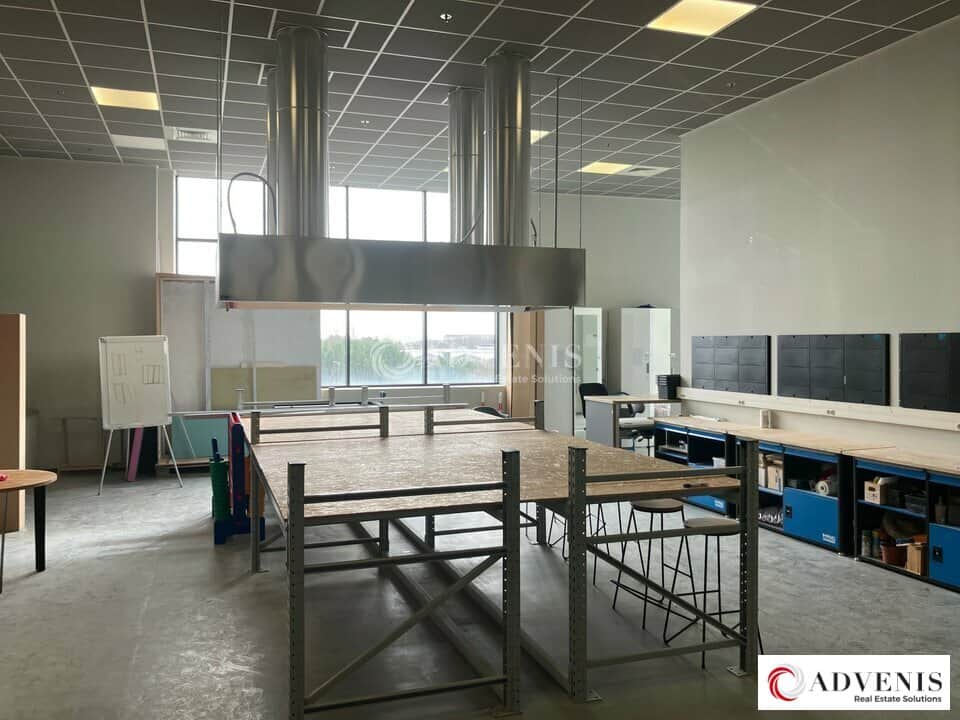 Local commercial · 113 m² · Location — photo 1