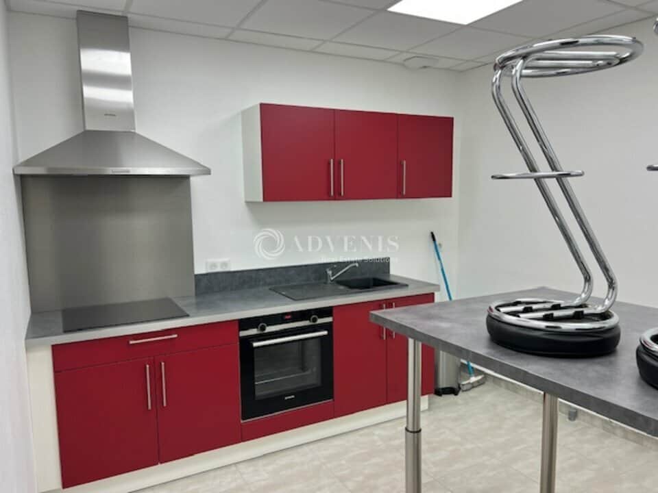 Local commercial · 119 m² · Location — photo 1
