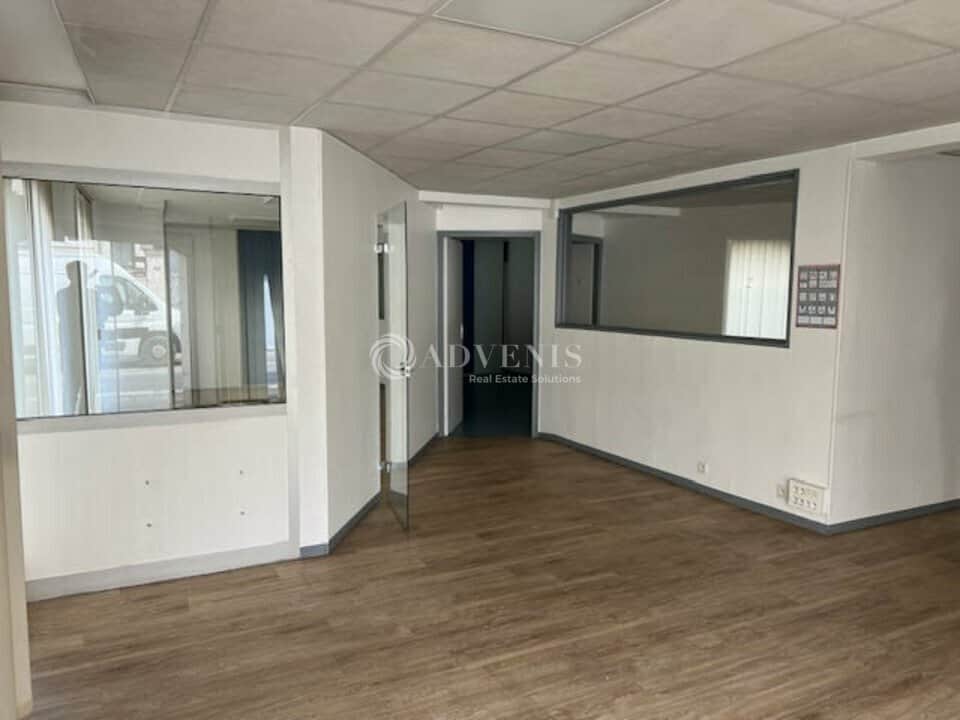 Local commercial · 110 m² · Location — photo 1