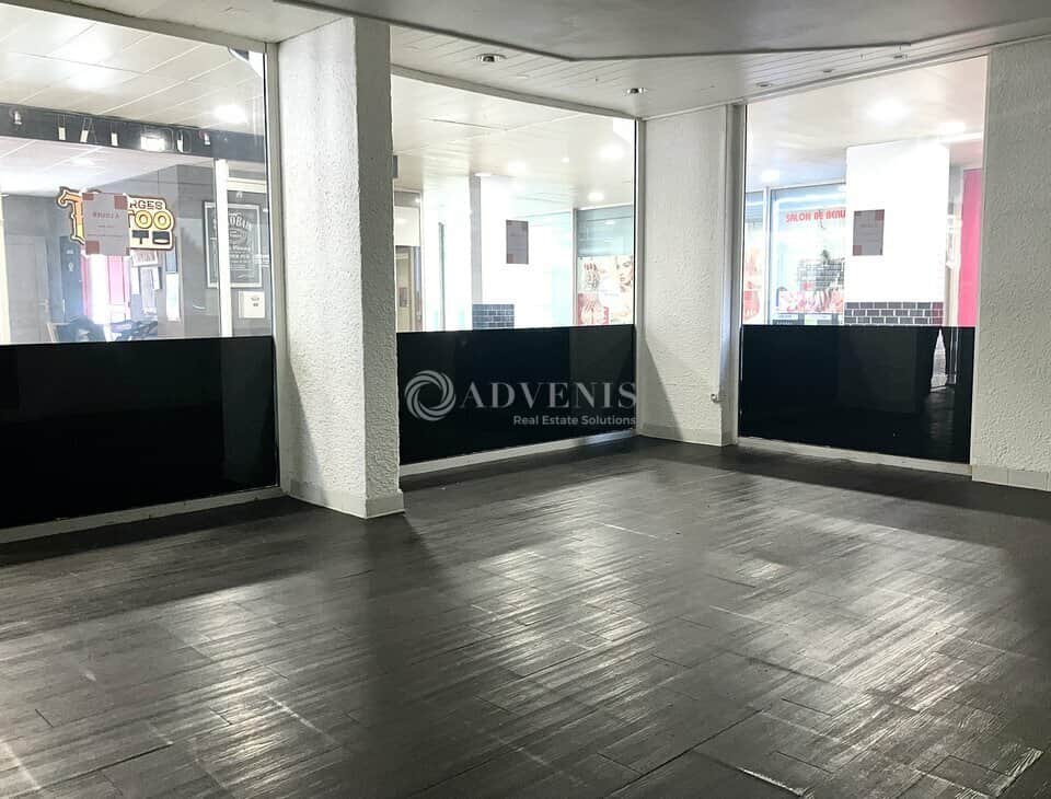 Local commercial · 36 m² · Location — photo 1