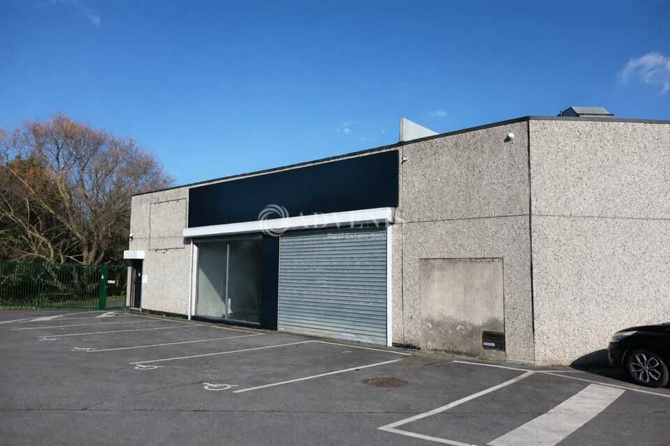 Local commercial · 360 m² · Location — photo 1