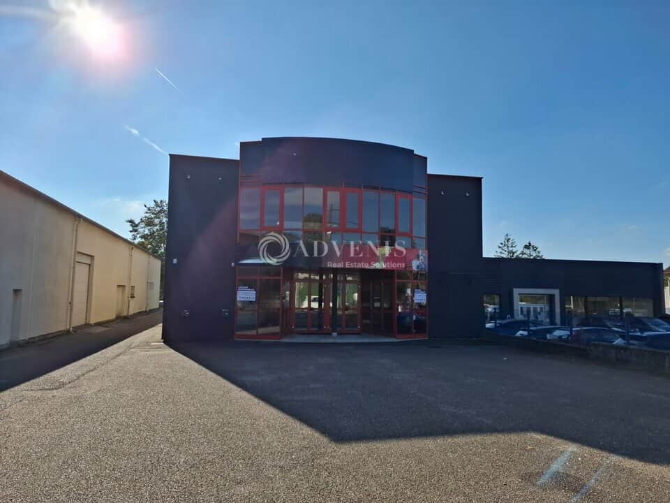 Local commercial · 590 m² · Achat des murs — photo 1